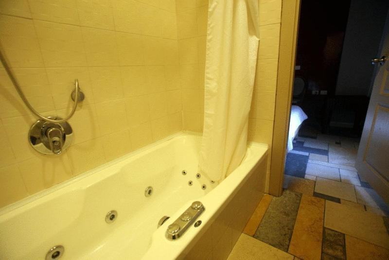 Ophir Hotel 텔아비브 객실 사진